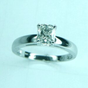 14K-WG 1CT DIAMOND CUSHION CUT SOLITAIRE-APPROX METAL WT 3.67 GM (FSFT)